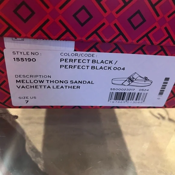 Like New- Size 7 GORGEOUS Tory Burch Black Leather Sandals with Gold Buckle - Picture 6 of 6